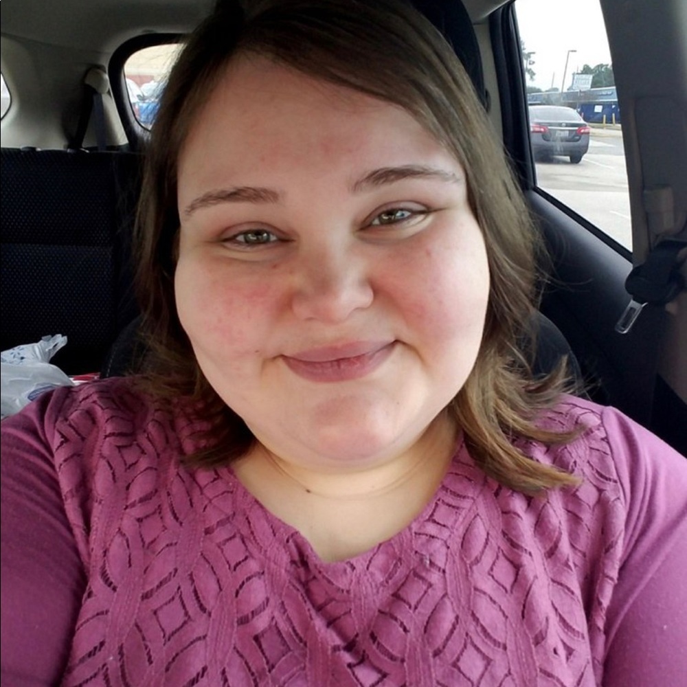Meet your Posher, Ashley